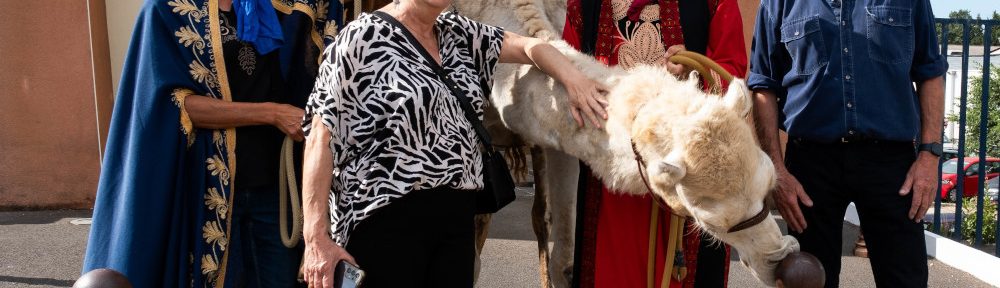 image: Devant le Musée